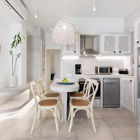Thalassa Luxury לינדוס